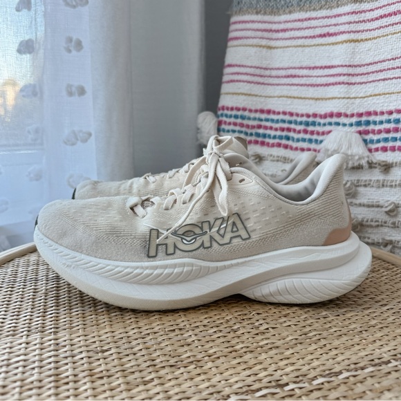 Hoka One One Mach 6 Eggnog Vanilla Road Running Sneakers Women’s Size 8 - Picture 4 of 9